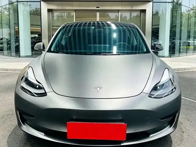 Tesla Model 3 — фото 8