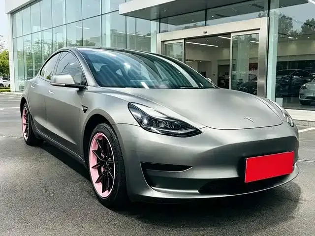 Tesla Model 3 — фото 9