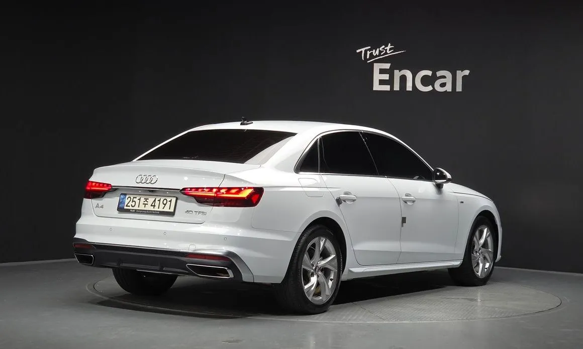 Audi A4 — фото 4