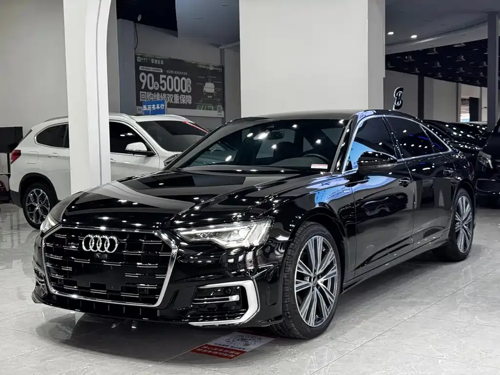 Audi A6L — фото 1