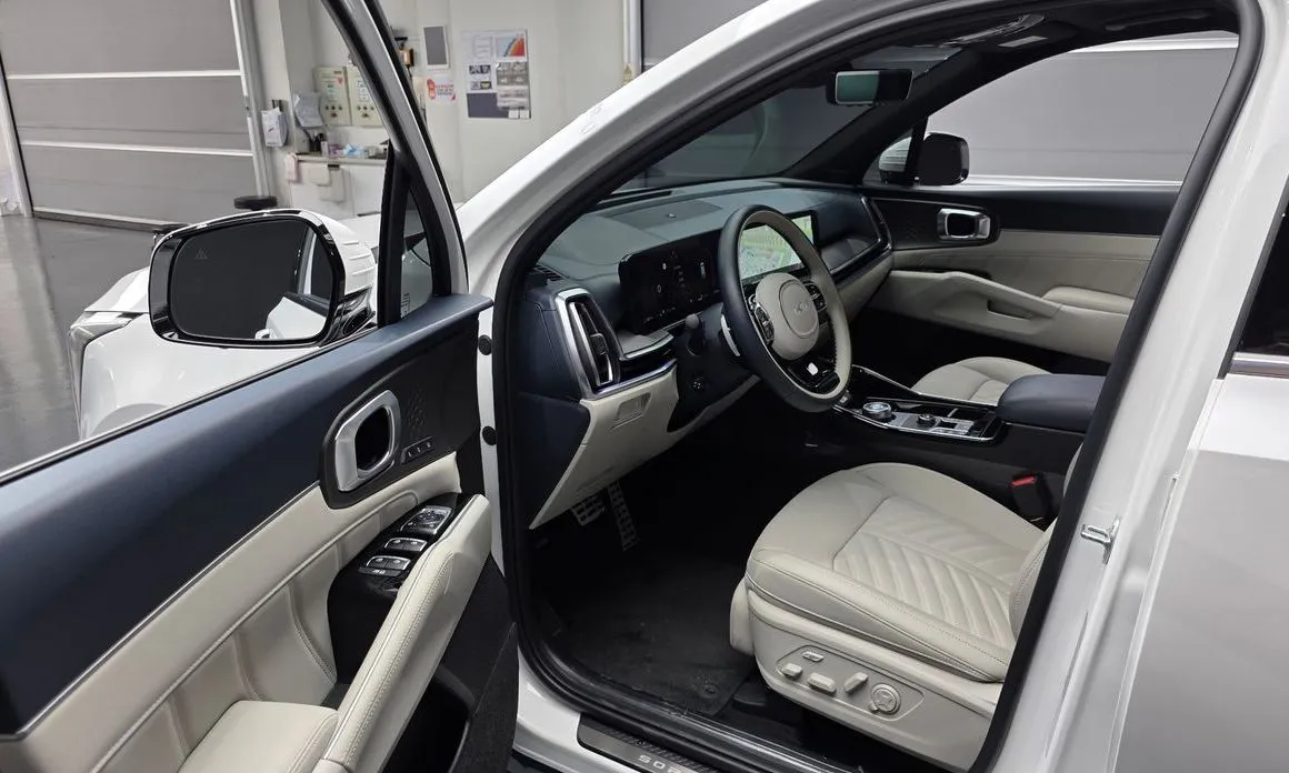 Kia Sorento — фото 10