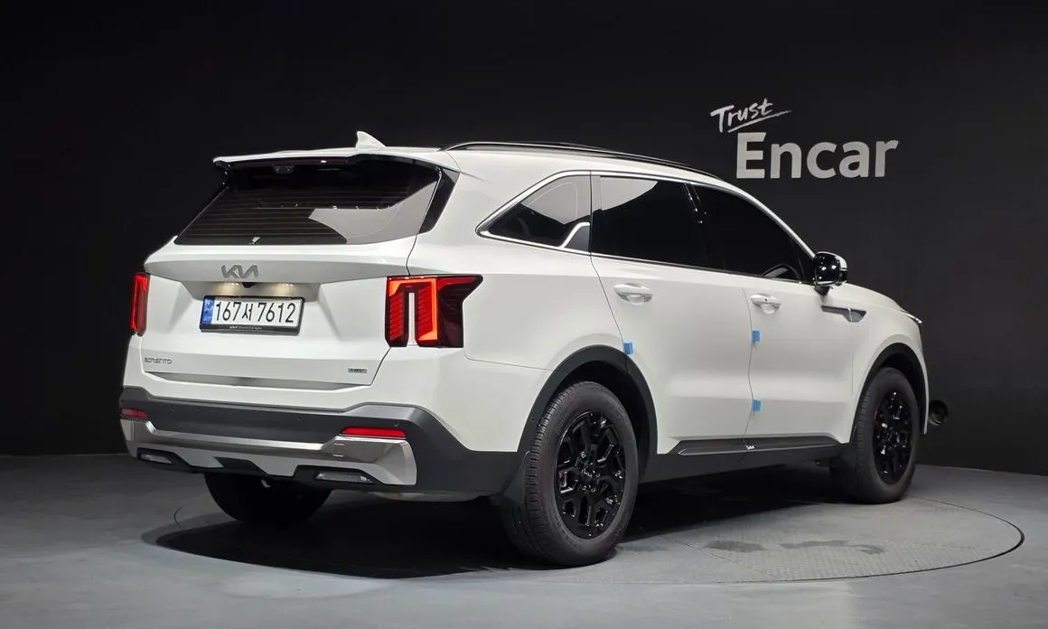 Kia Sorento — фото 4