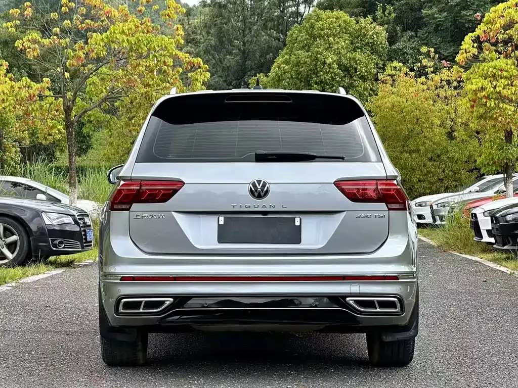 Volkswagen Tiguan L — фото 8