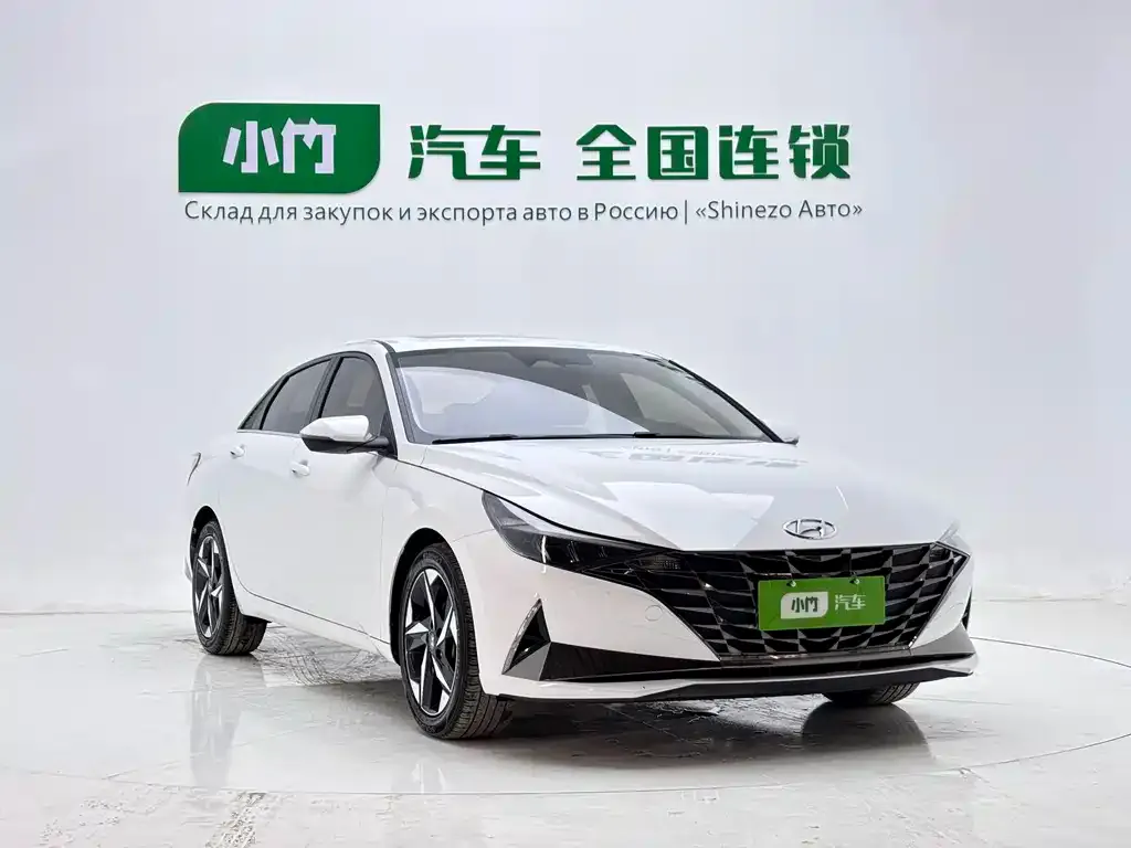 Hyundai Elantra — фото 4