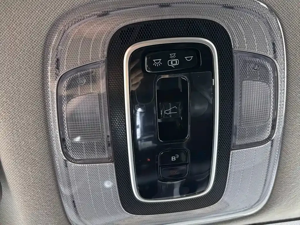 Hyundai Elantra — фото 9
