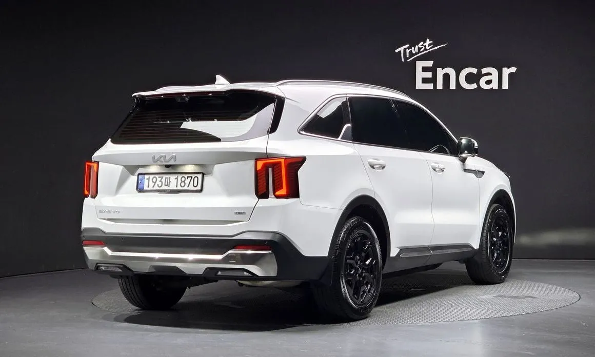 Kia Sorento — фото 6