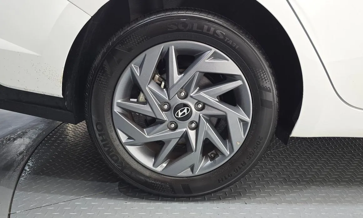 Hyundai AVANTE — фото 9