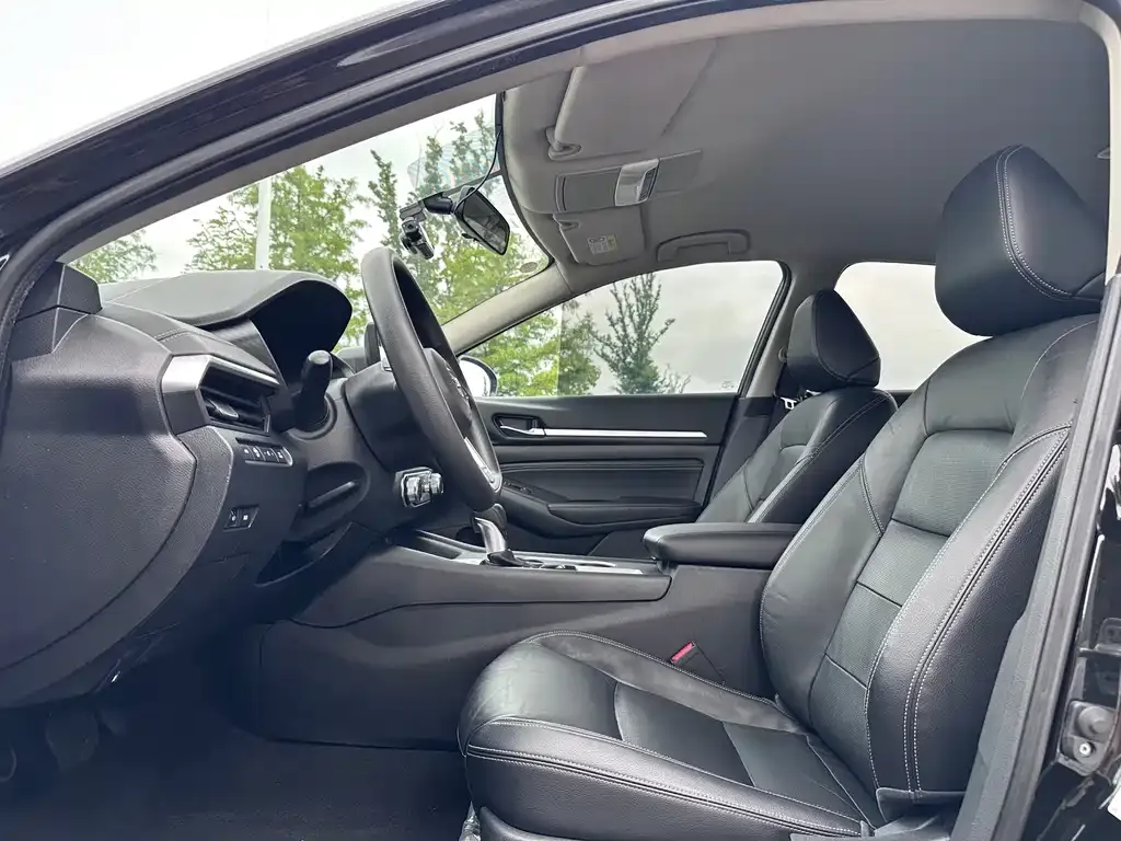 Nissan Teana — фото 3