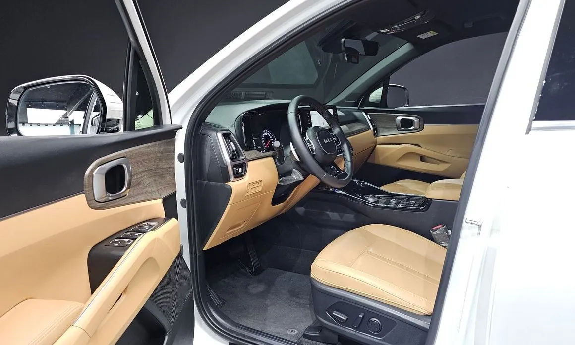 Kia Sorento — фото 6