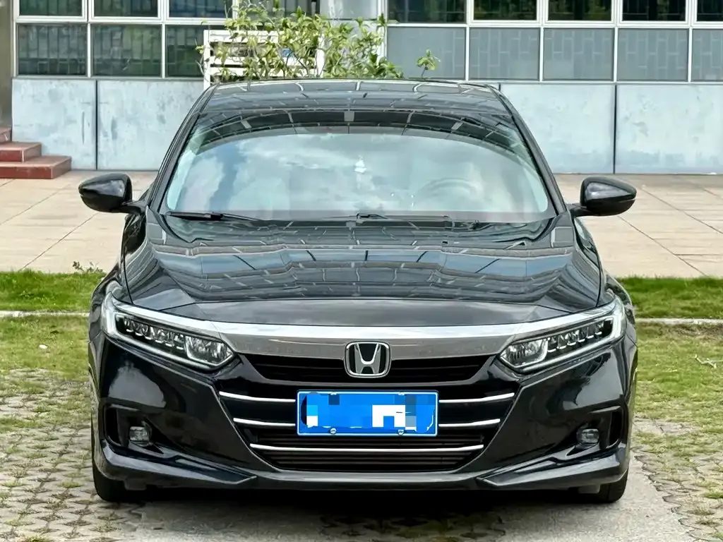 Honda Accord — фото 4