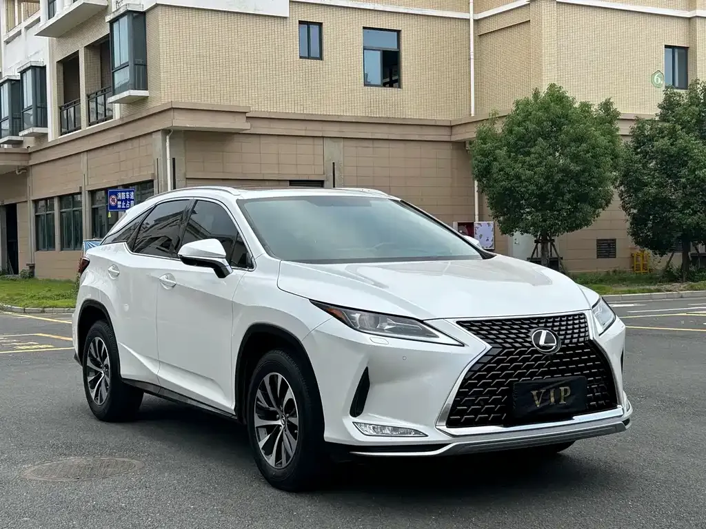 Lexus RX — фото 8