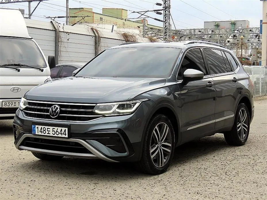 Volkswagen Tiguan — фото 7