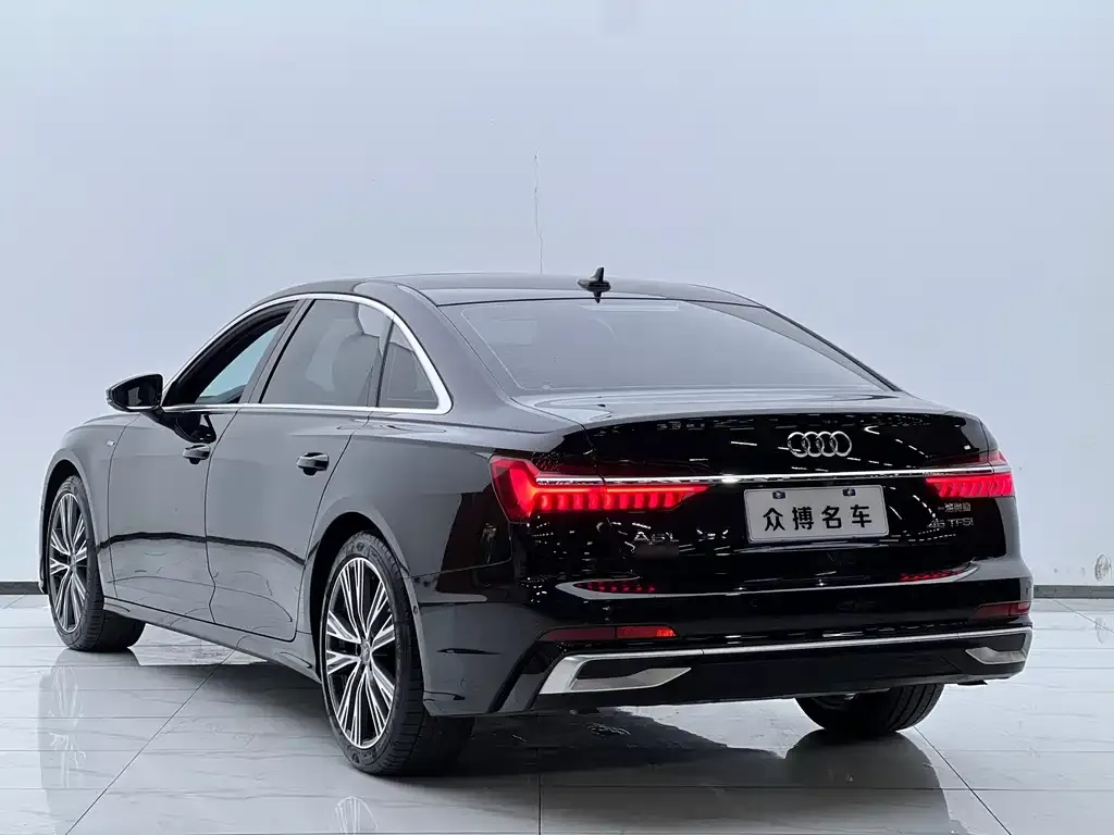 Audi A6L — фото 8