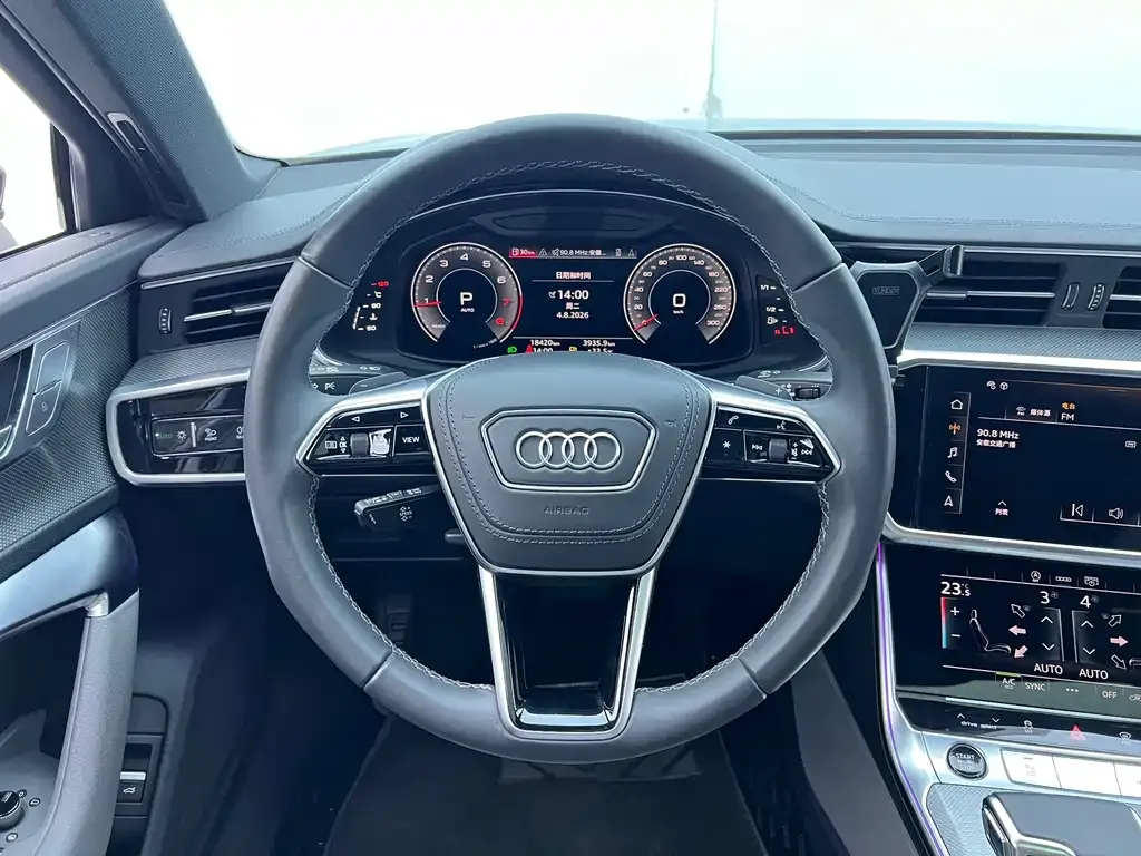 Audi A6L — фото 9