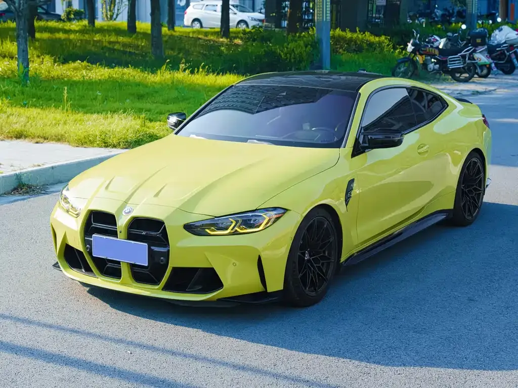 BMW M4 — фото 1