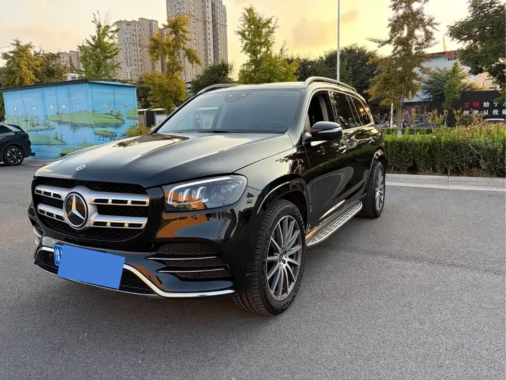 Mercedes-Benz GLS — фото 1