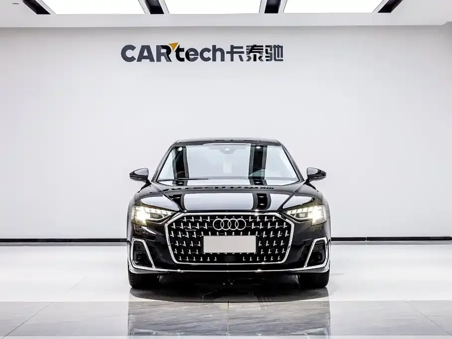 Audi A8 — фото 2