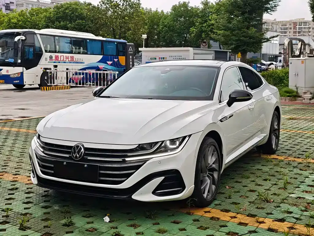 Volkswagen CC — фото 1