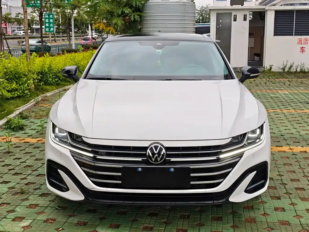 Volkswagen CC — фото 10