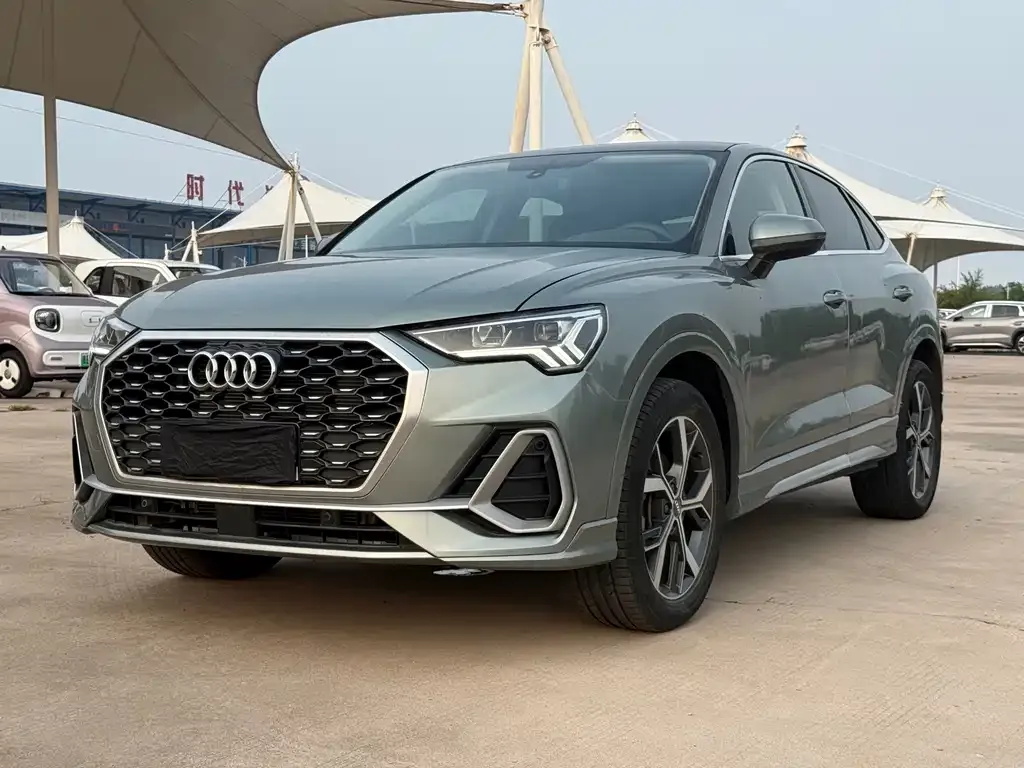 Audi Q3 Sportback — фото 10