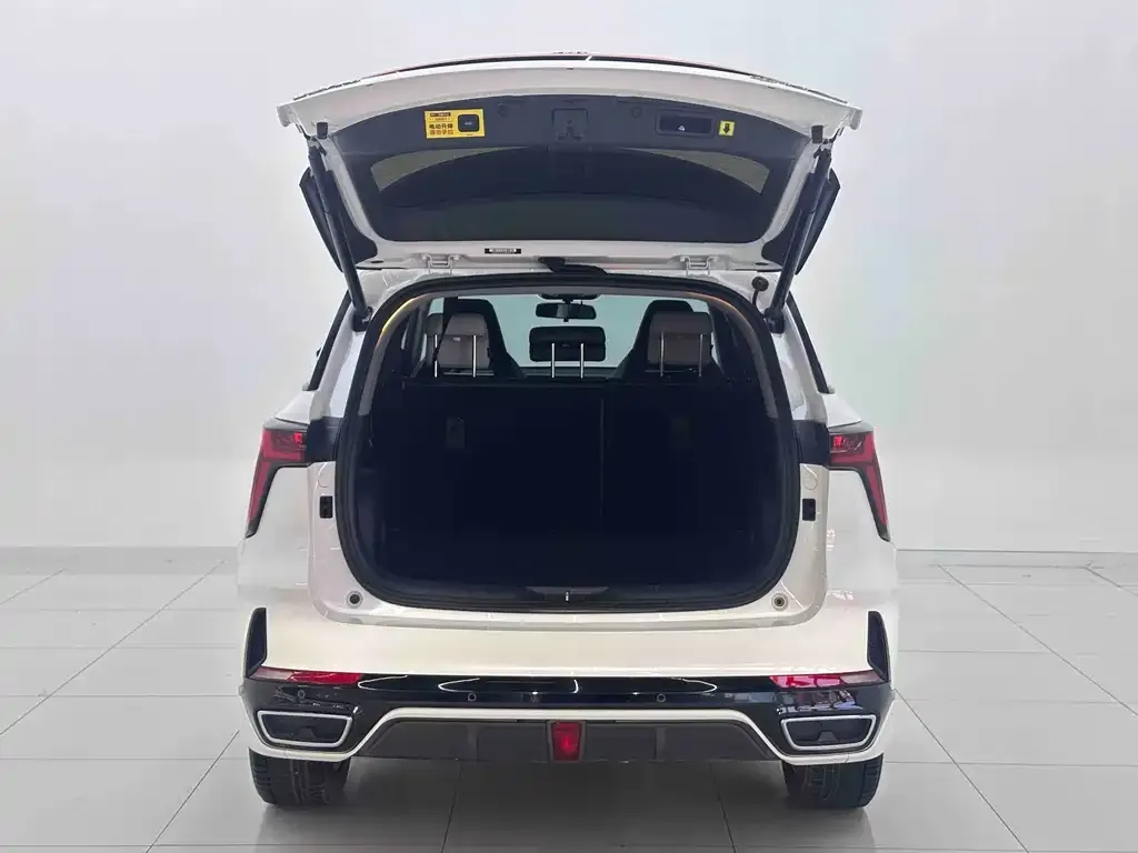 Changan CS75PLUS — фото 2