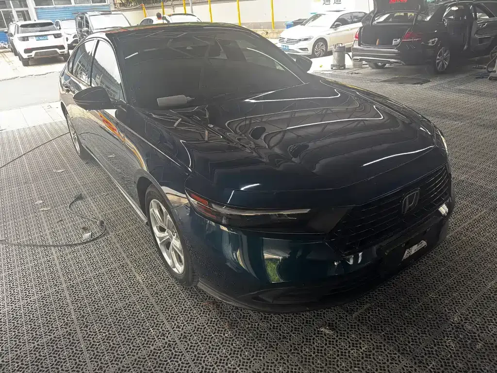 Honda Accord — фото 5