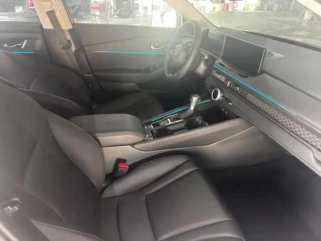 Honda Accord — фото 8