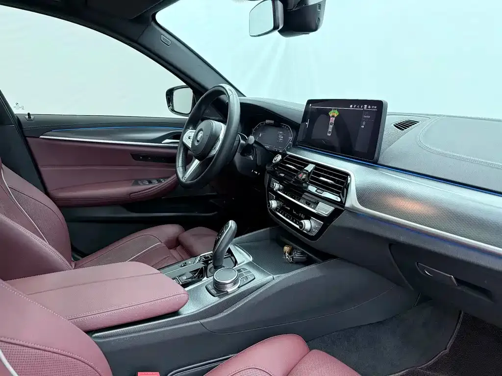 BMW 5 Series New Energy — фото 10
