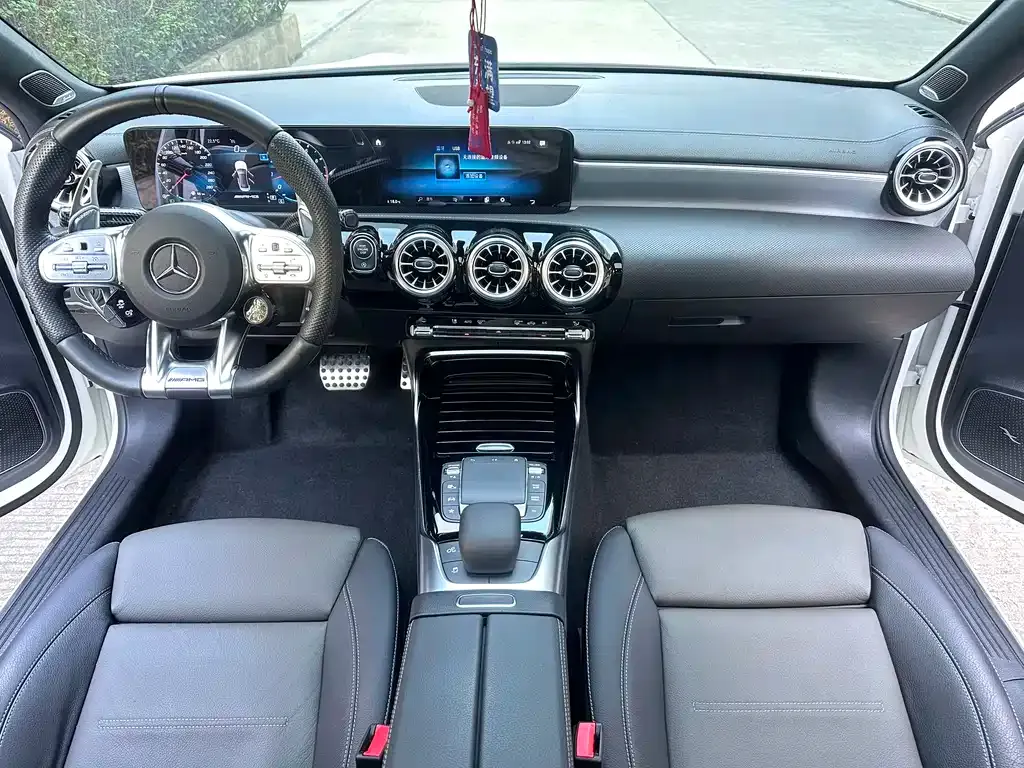 Mercedes-Benz A-Class AMG — фото 5