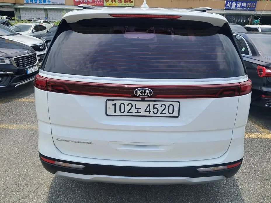 Kia Carnival — фото 2