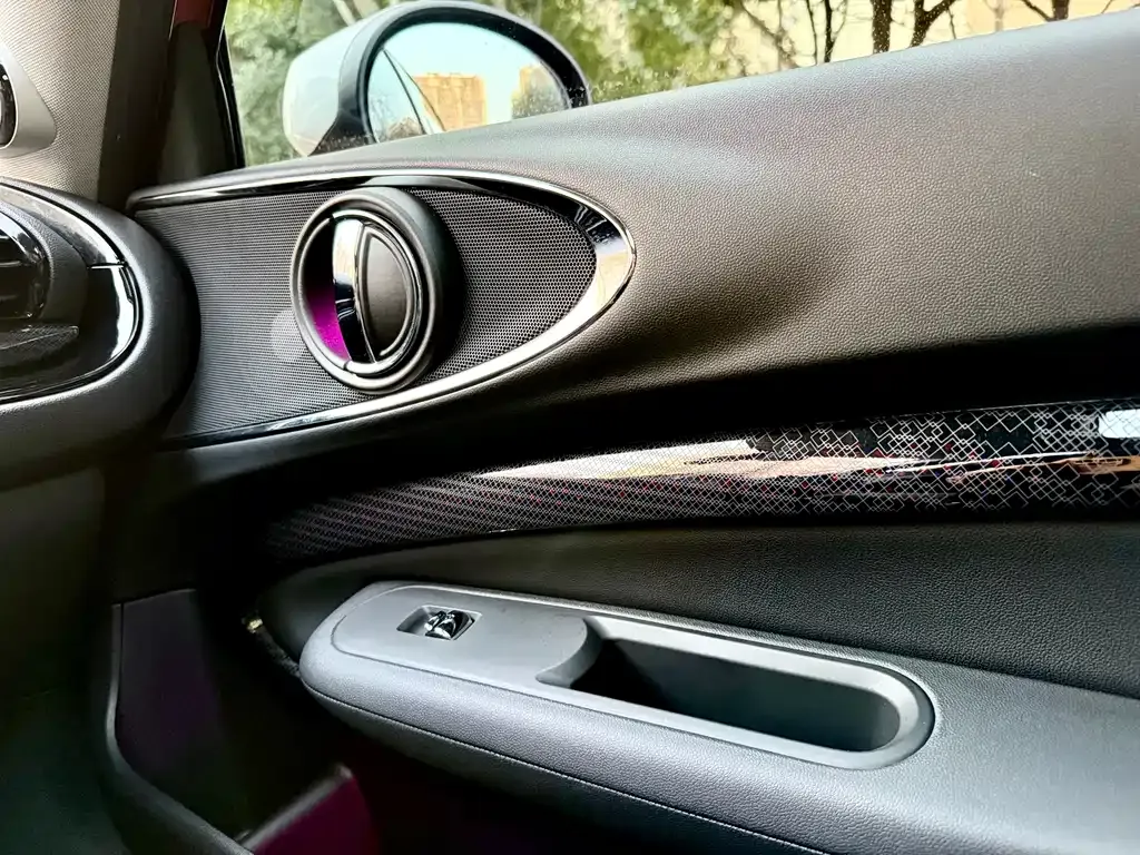 MINI Clubman — фото 5