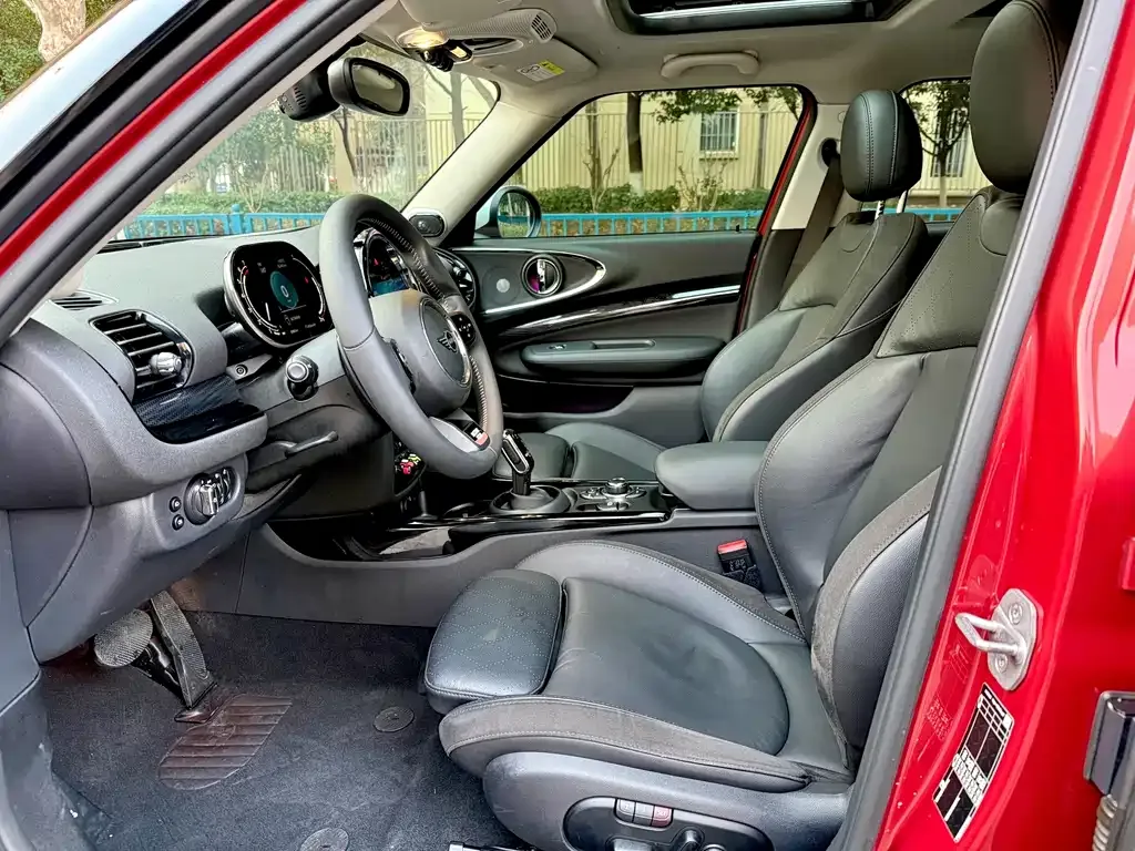 MINI Clubman — фото 7