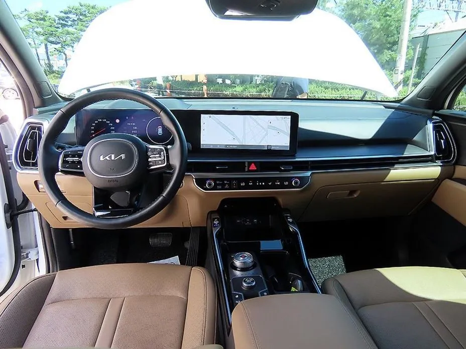Kia Sorento — фото 9