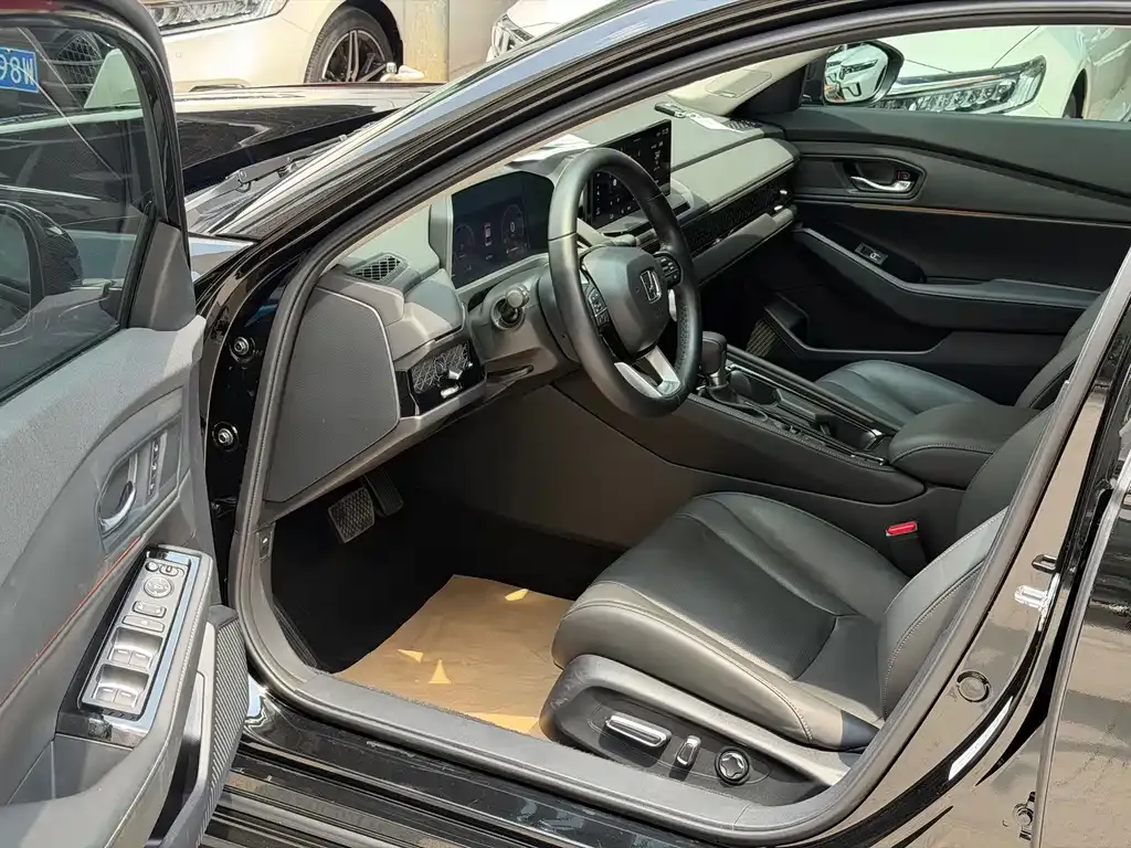 Honda Accord — фото 2