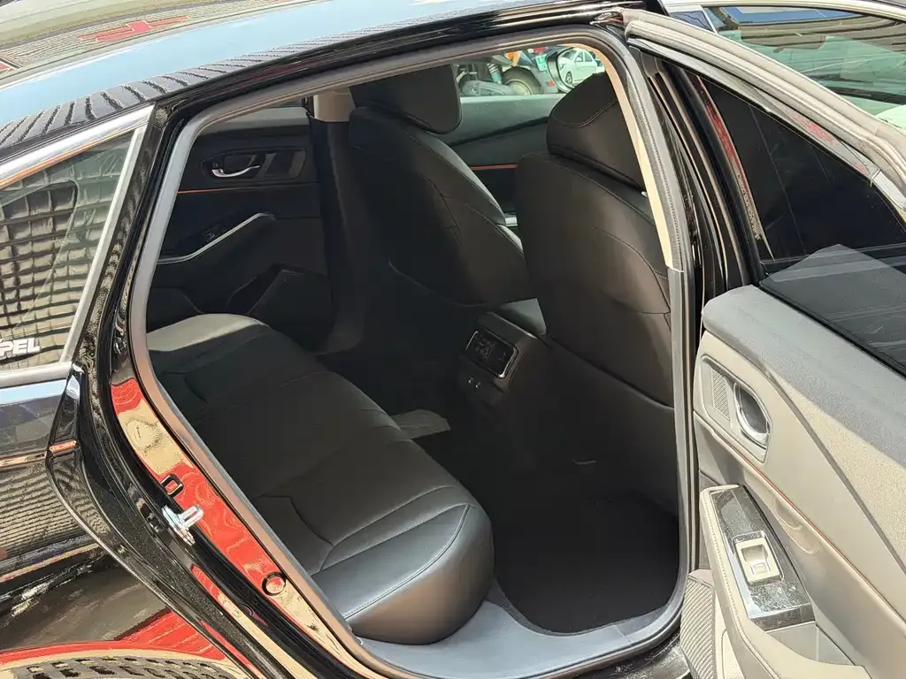 Honda Accord — фото 3