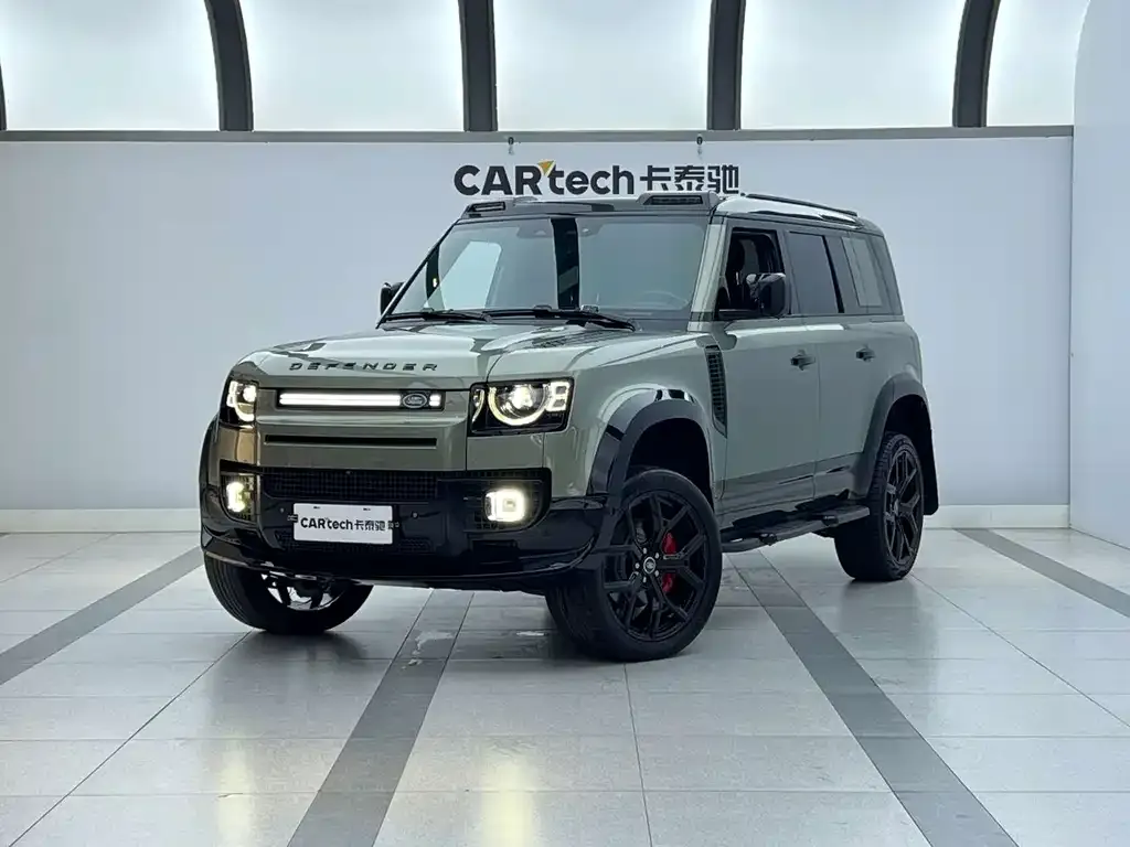 Land Rover Defender — фото 1