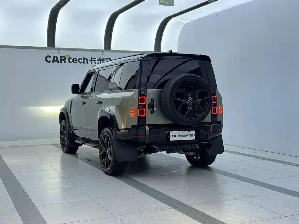 Land Rover Defender — фото 9