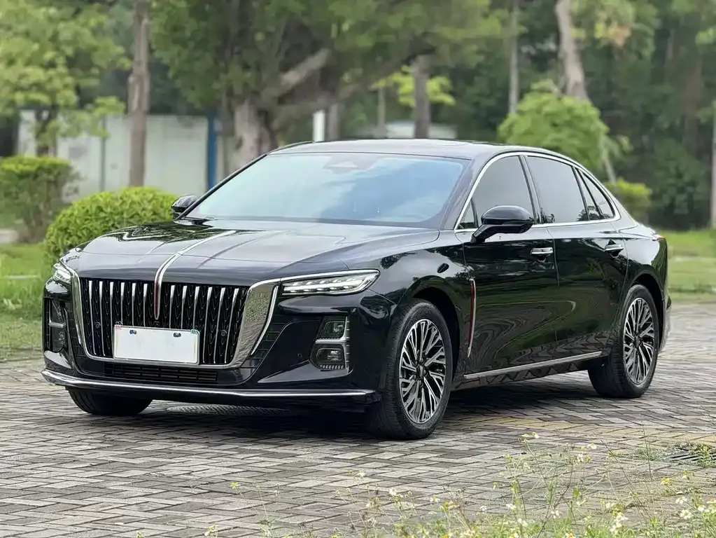Hongqi H5 — фото 1