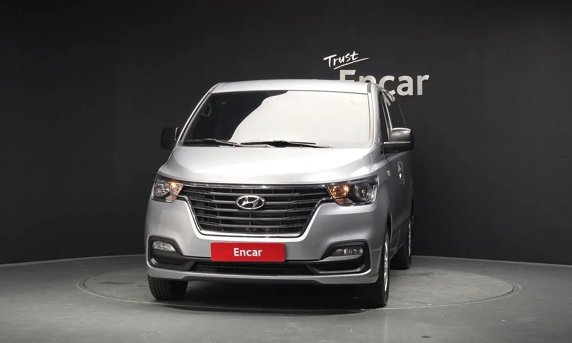 Hyundai Starex — фото 4