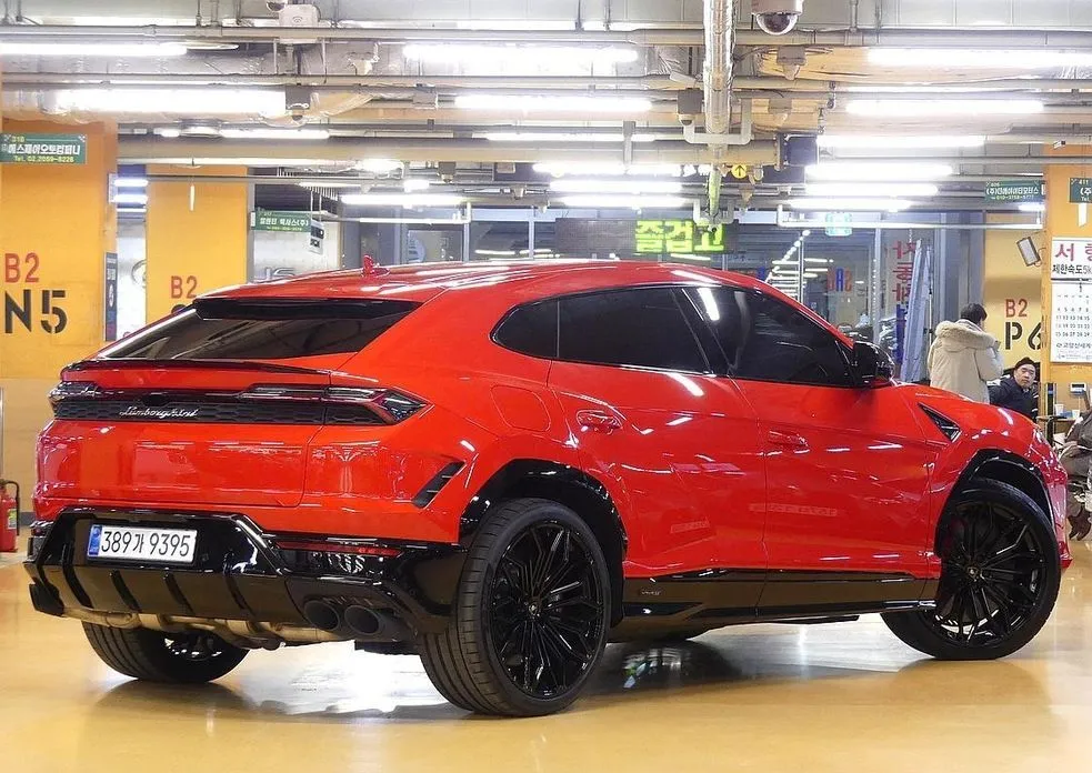 Lamborghini Urus — фото 7