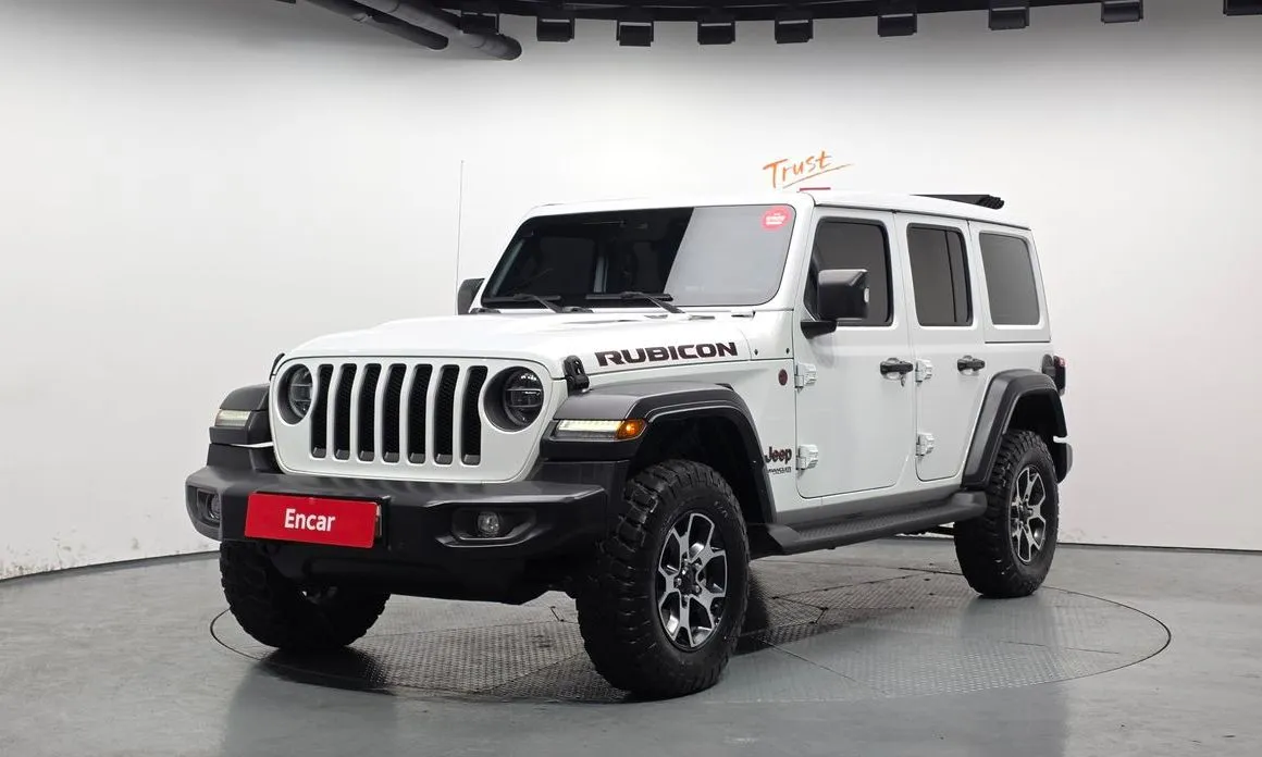 Jeep Wrangler — фото 1