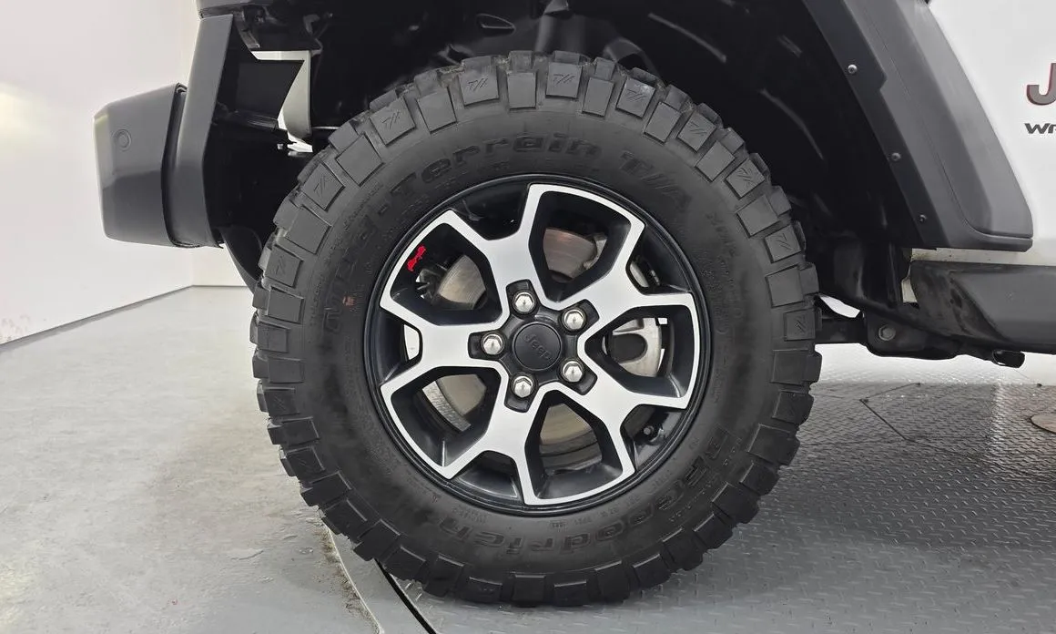 Jeep Wrangler — фото 9