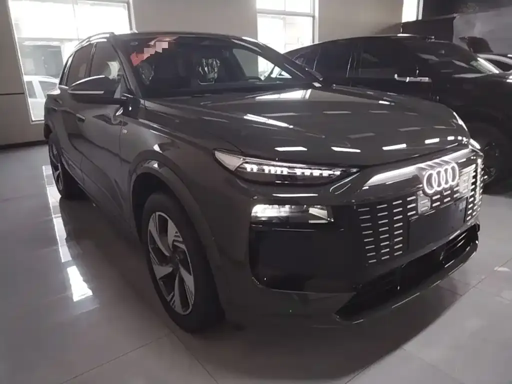 Audi Q6L e-tron — фото 10