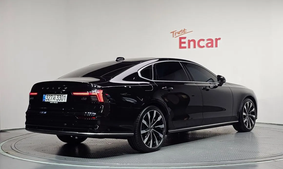 Volvo S90 — фото 4