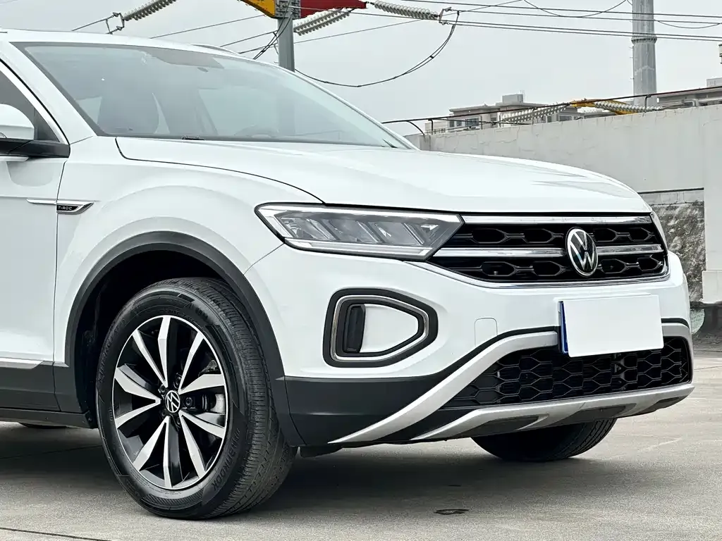 Volkswagen T-Roc — фото 3