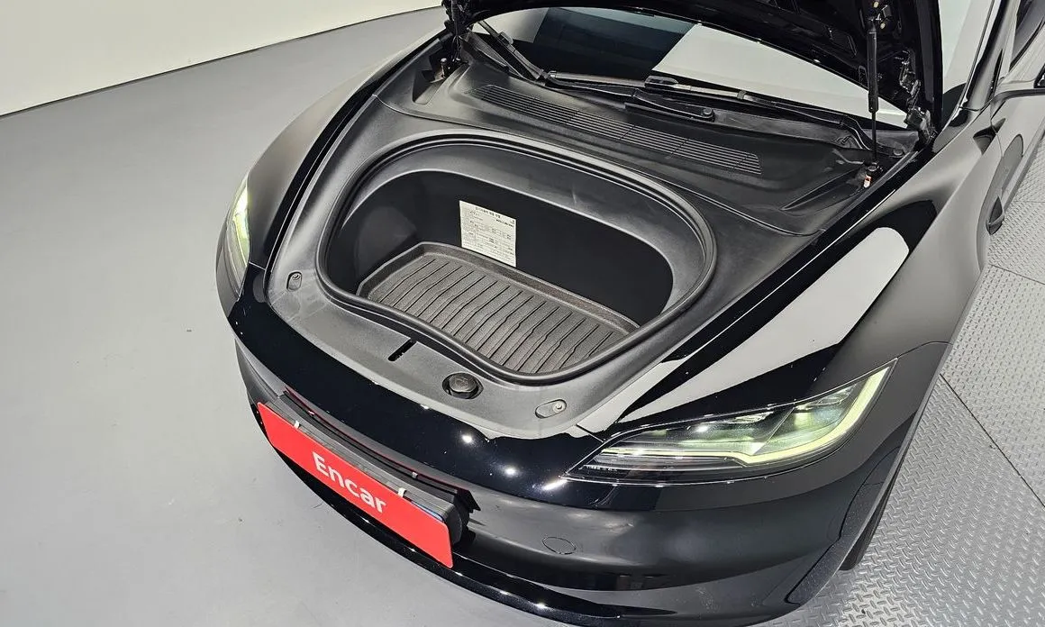 Tesla Model 3 — фото 9
