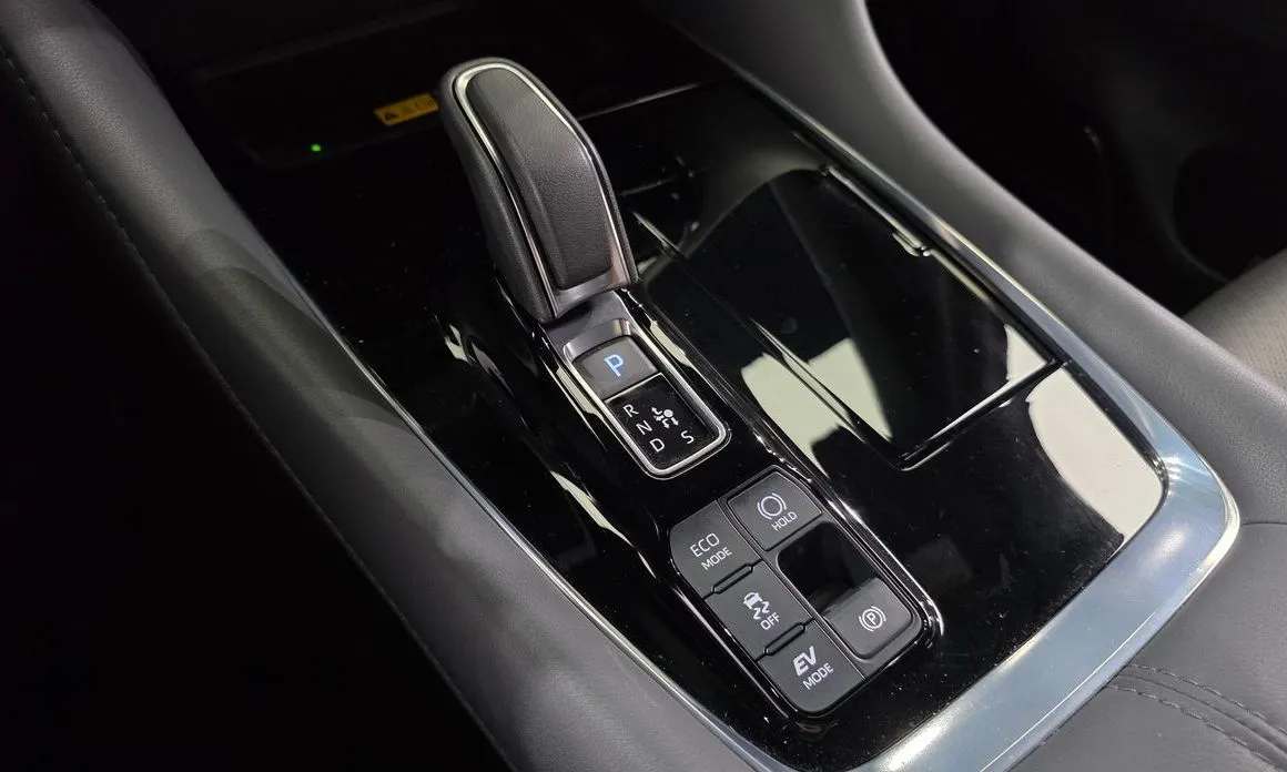 Toyota Alphard — фото 7