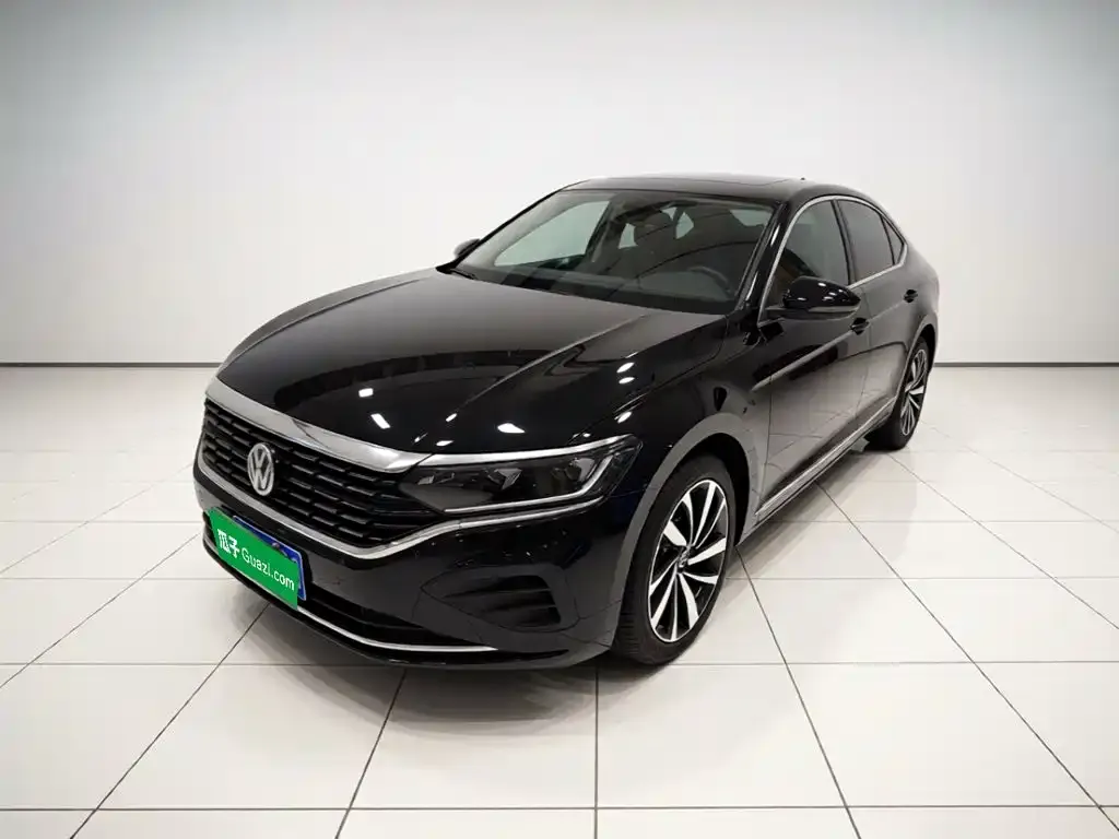 Volkswagen Passat — фото 1