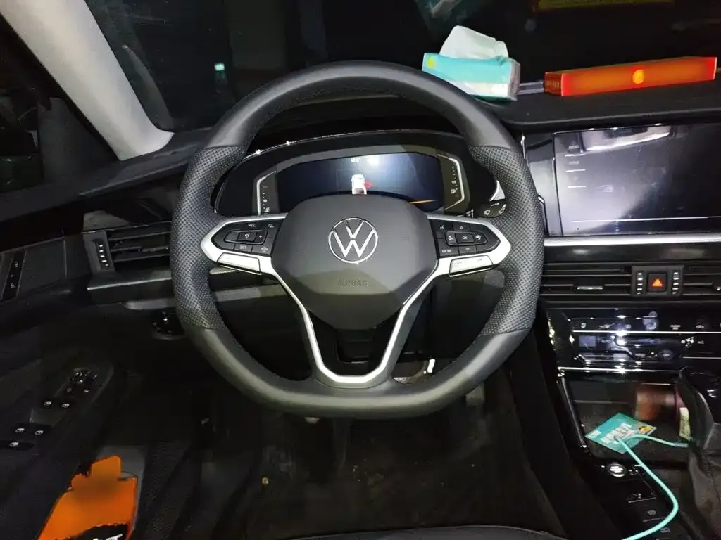 Volkswagen Passat — фото 4