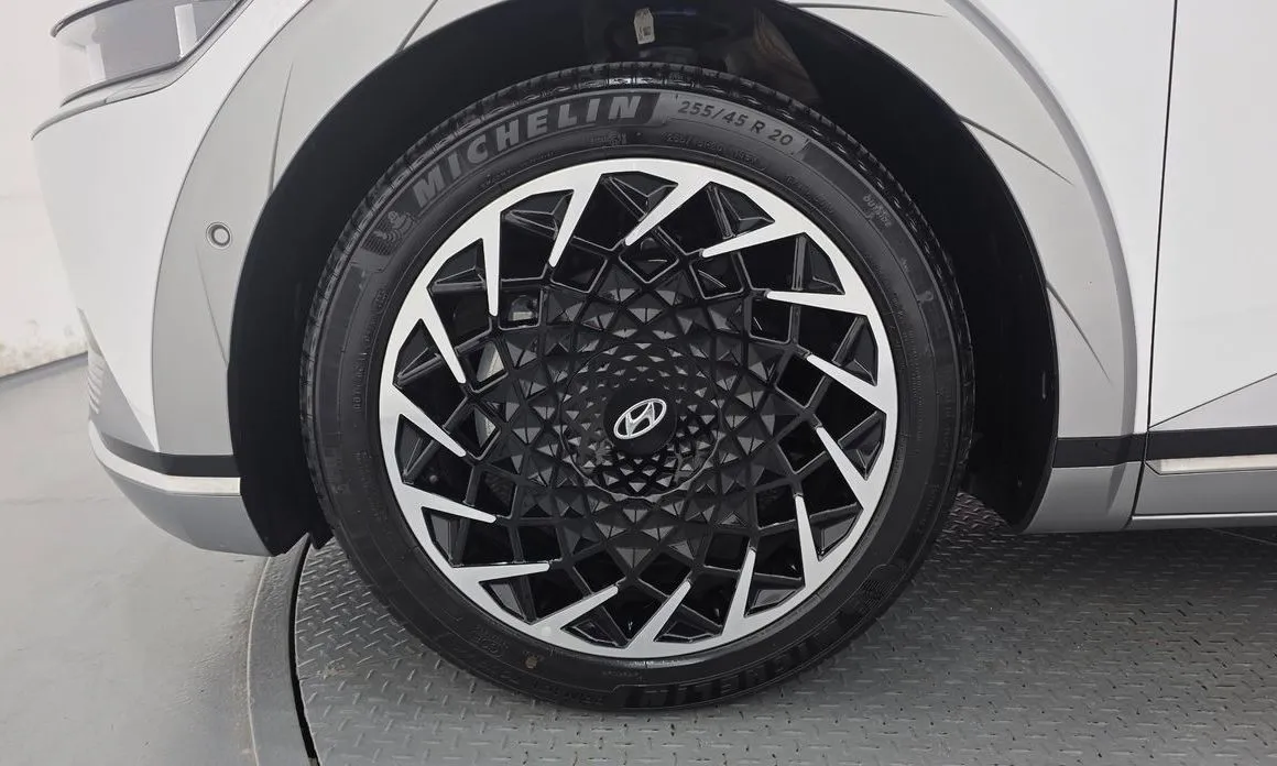 Hyundai Ioniq5 — фото 10